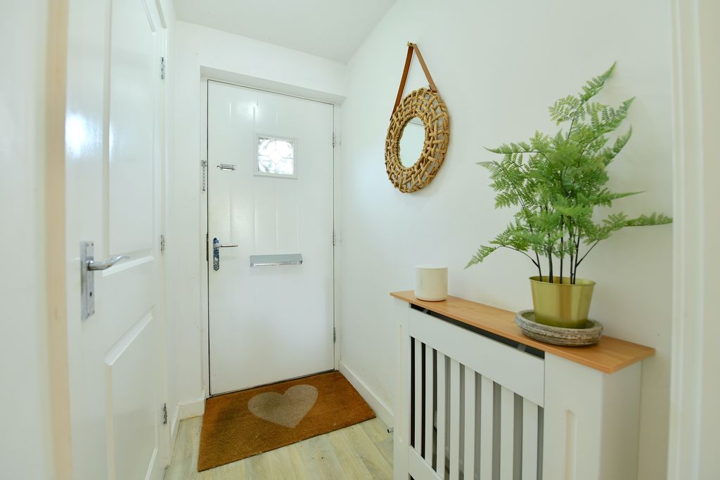 Entrance Hall- click for photo gallery